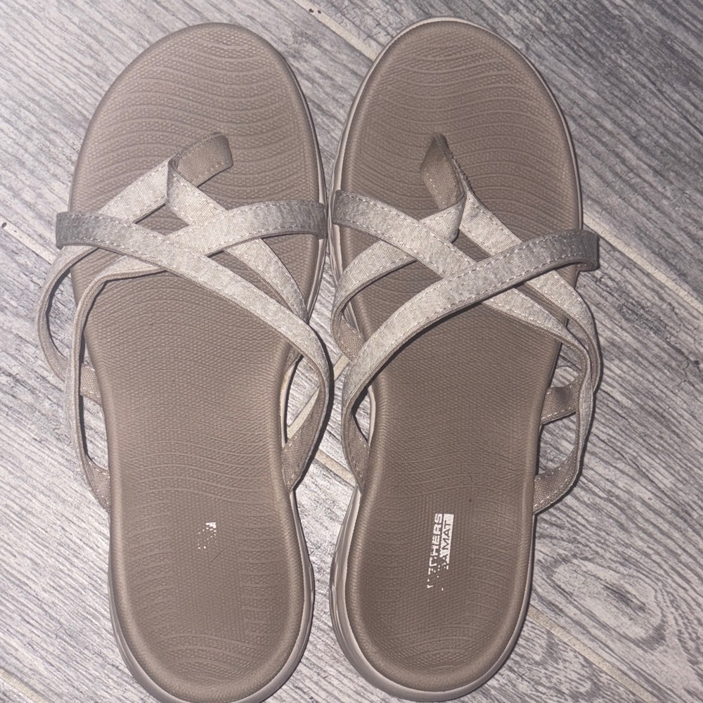 Skechers Stylish Tan Sandals 8 Wide